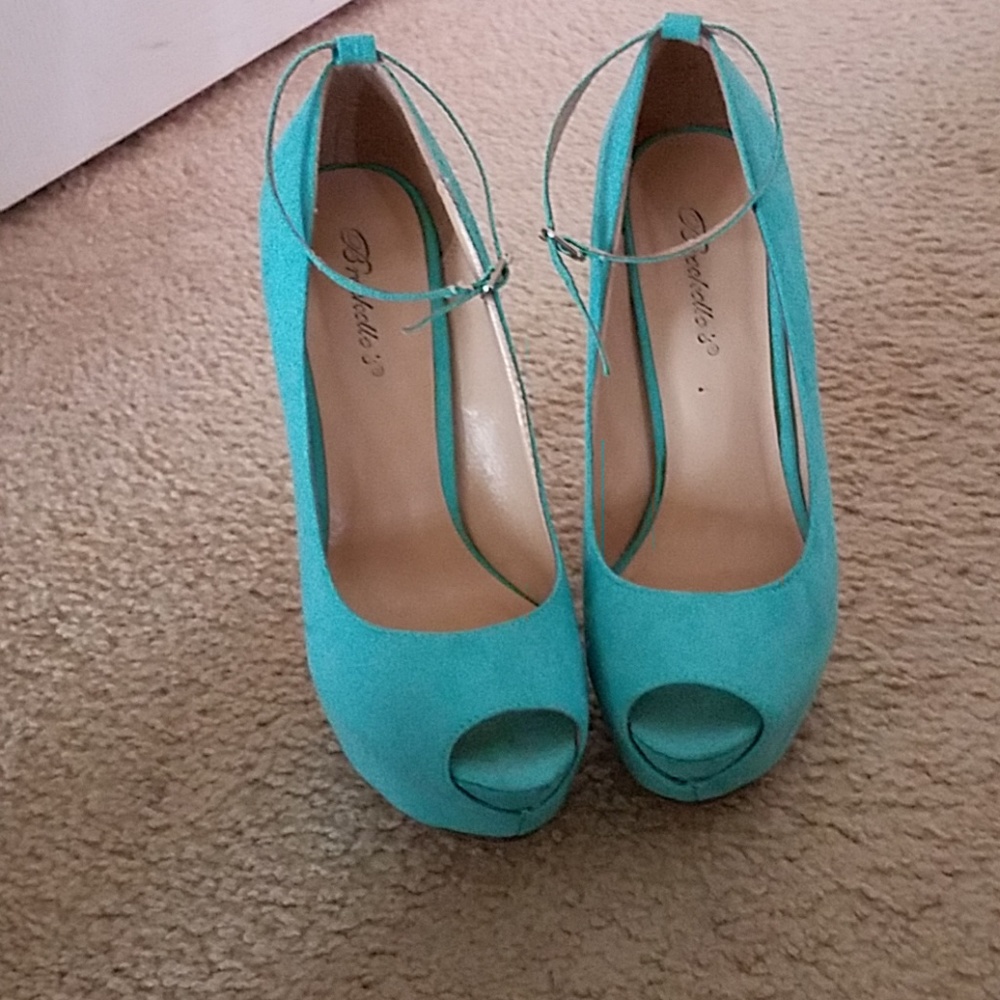 Shoes high heel